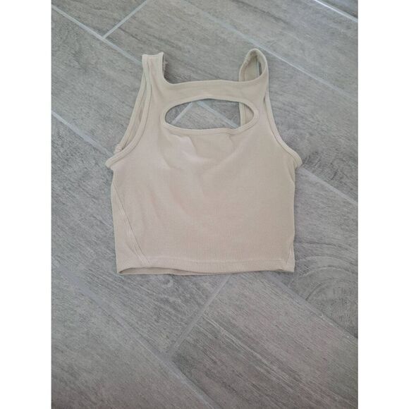 Lululemon LA Front Cut Out Ribbed Cropped Yoga Tank Top  Sleeveless Beige Size 2 - Picture 1 of 6